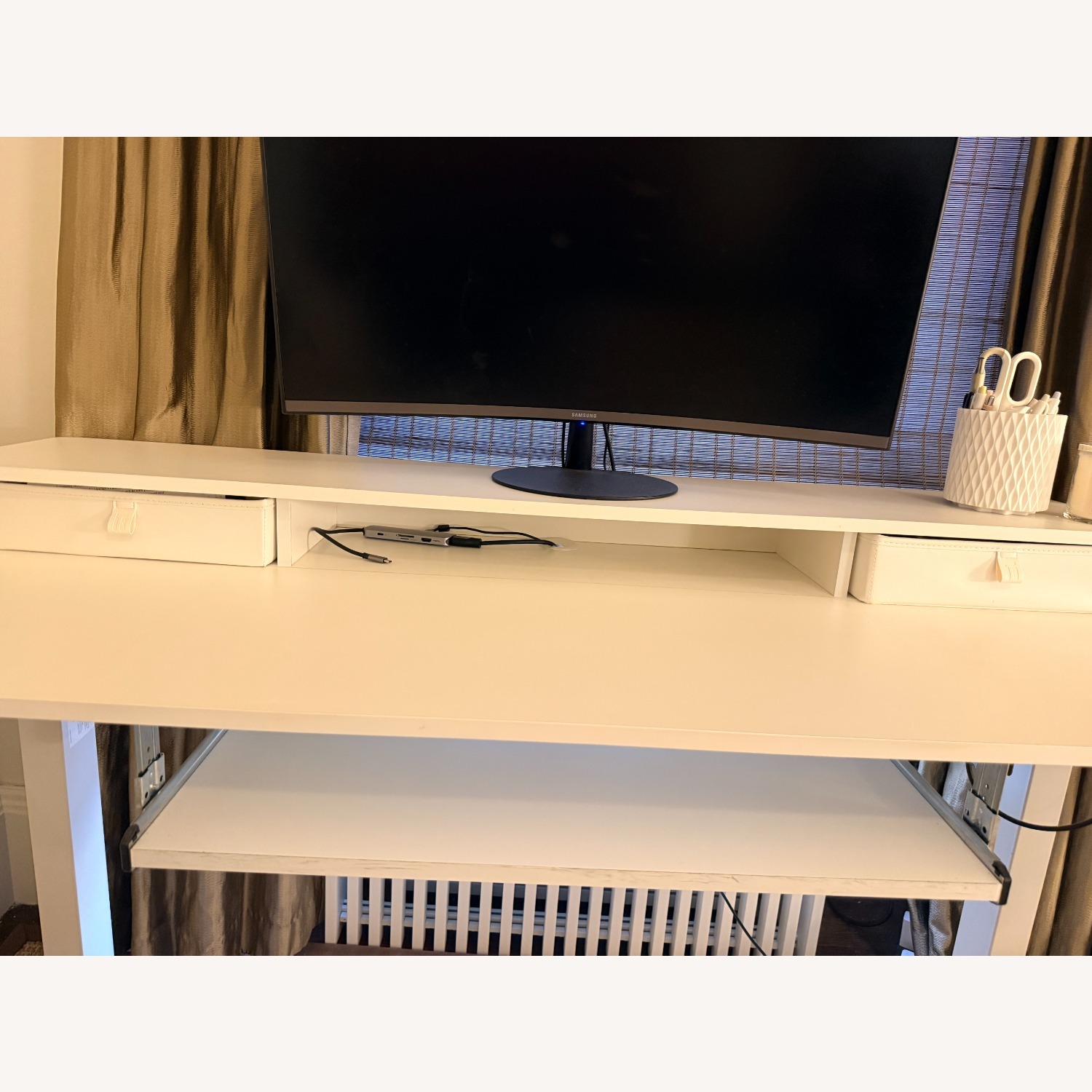Bed Bath & Beyond White Standing Desk Fezibo - image-4