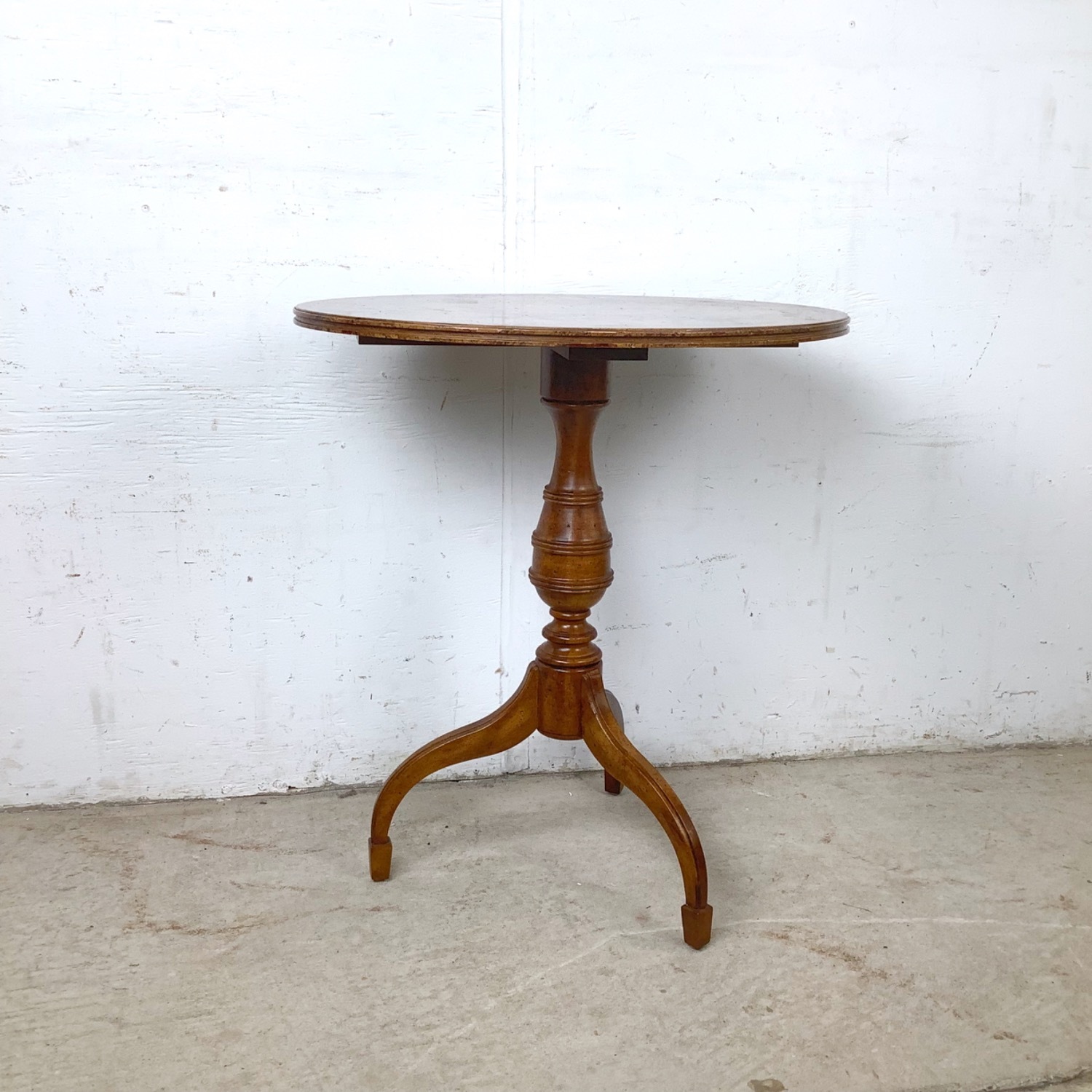 Weiman Burl Veneer Pedestal Accent Table - image-15