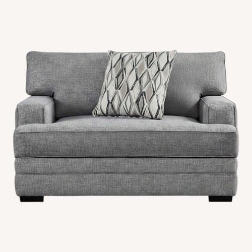 Used Rooms To Go Light Gray Loveseat for sale on AptDeco