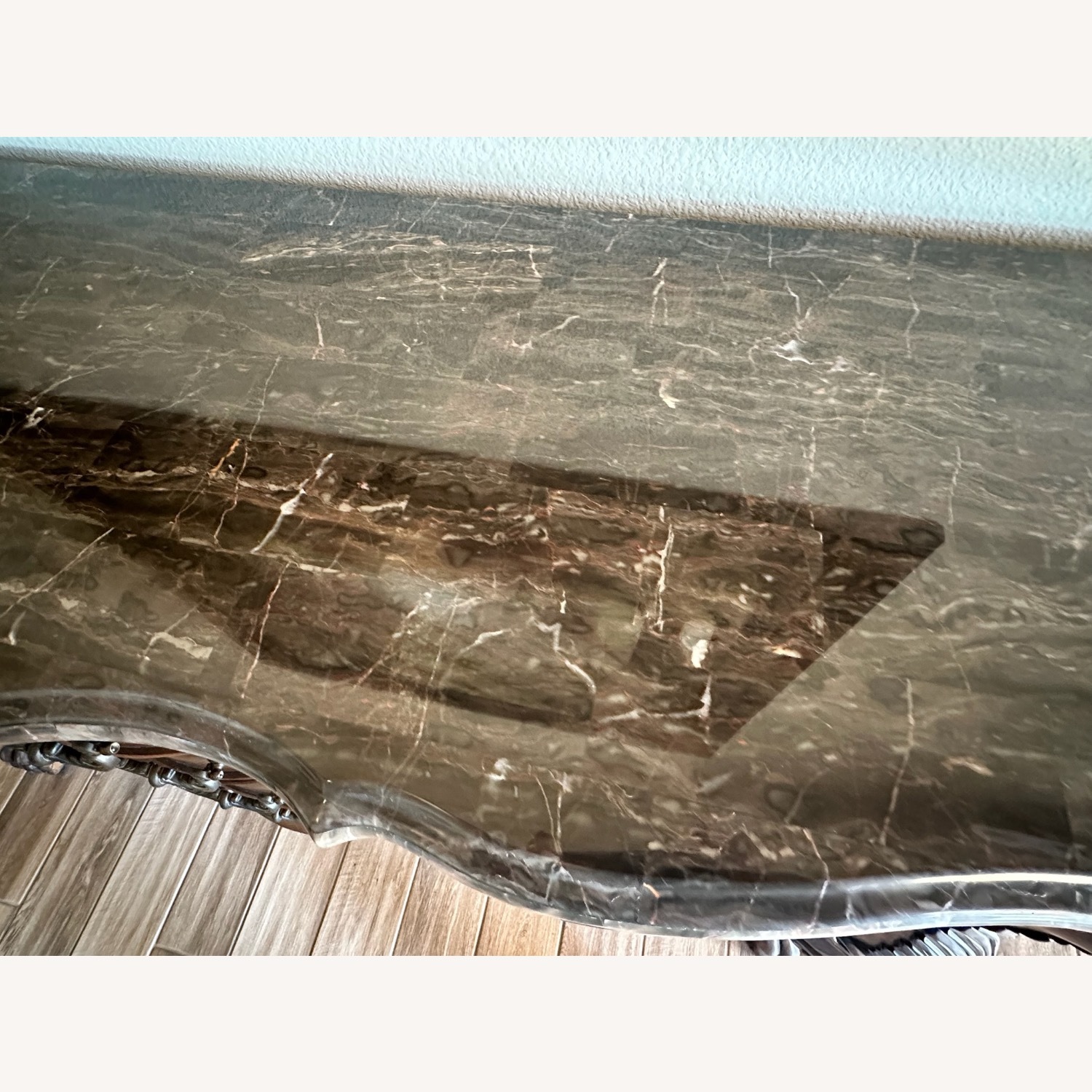 Michael Amini Amaretto Buffet/Hutch - image-5