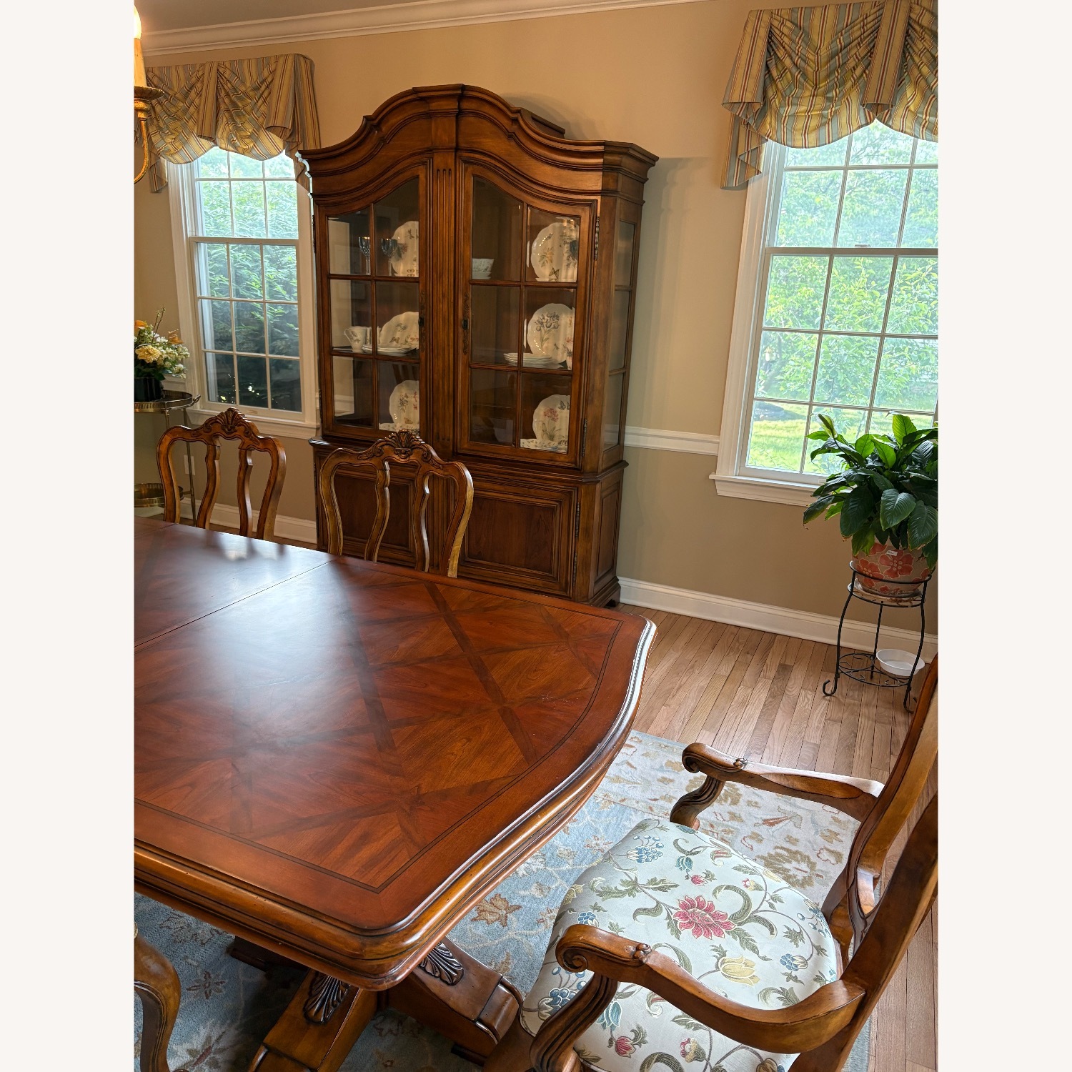 Ethan Allen Dining Table - image-5