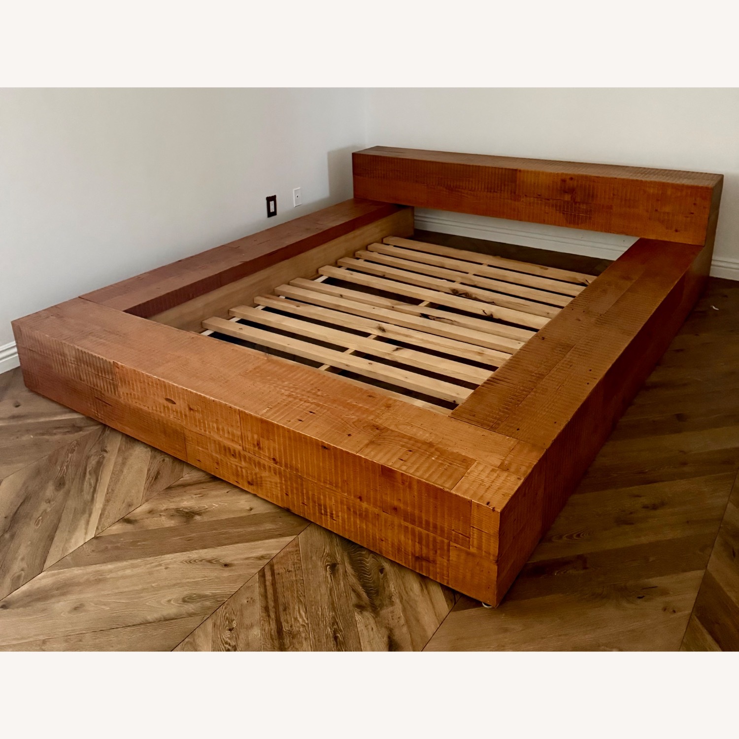 Croft House Hudson Platform Queen Bed - image-4
