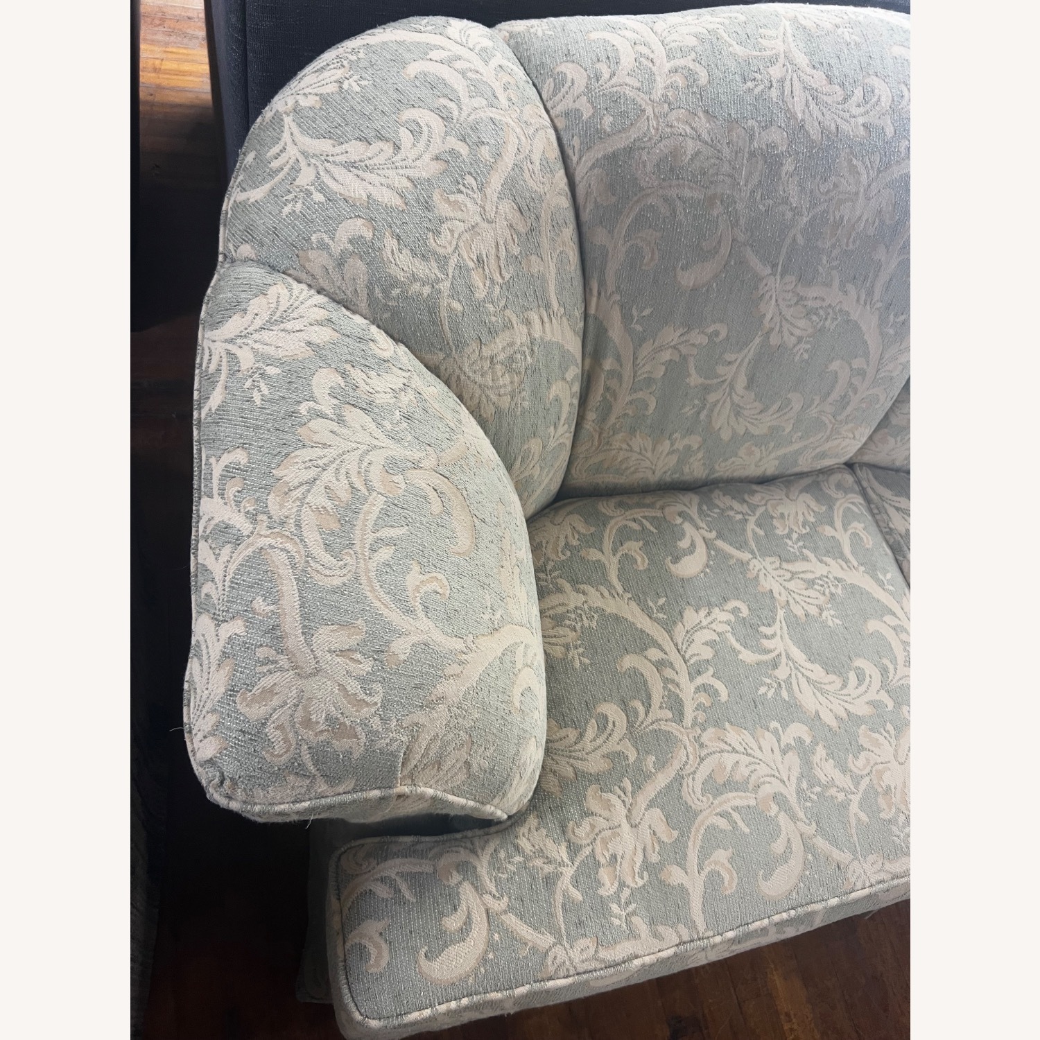 Vintage/Antique Paisley Green 3+ Seater Sofa - image-3