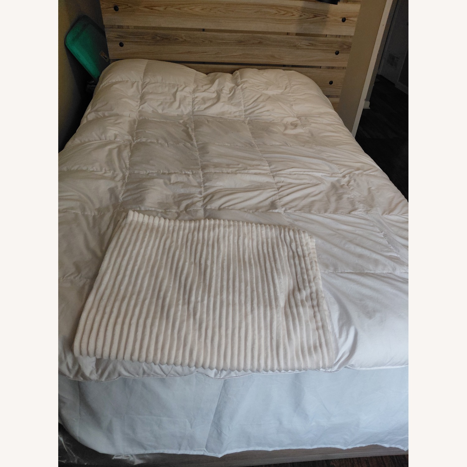 Ashley Furniture Modern Light Oak Queen Bed - image-1