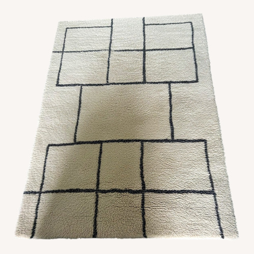 Used Bob's Discount Furniture Light Gray Area Rug for sale on AptDeco
