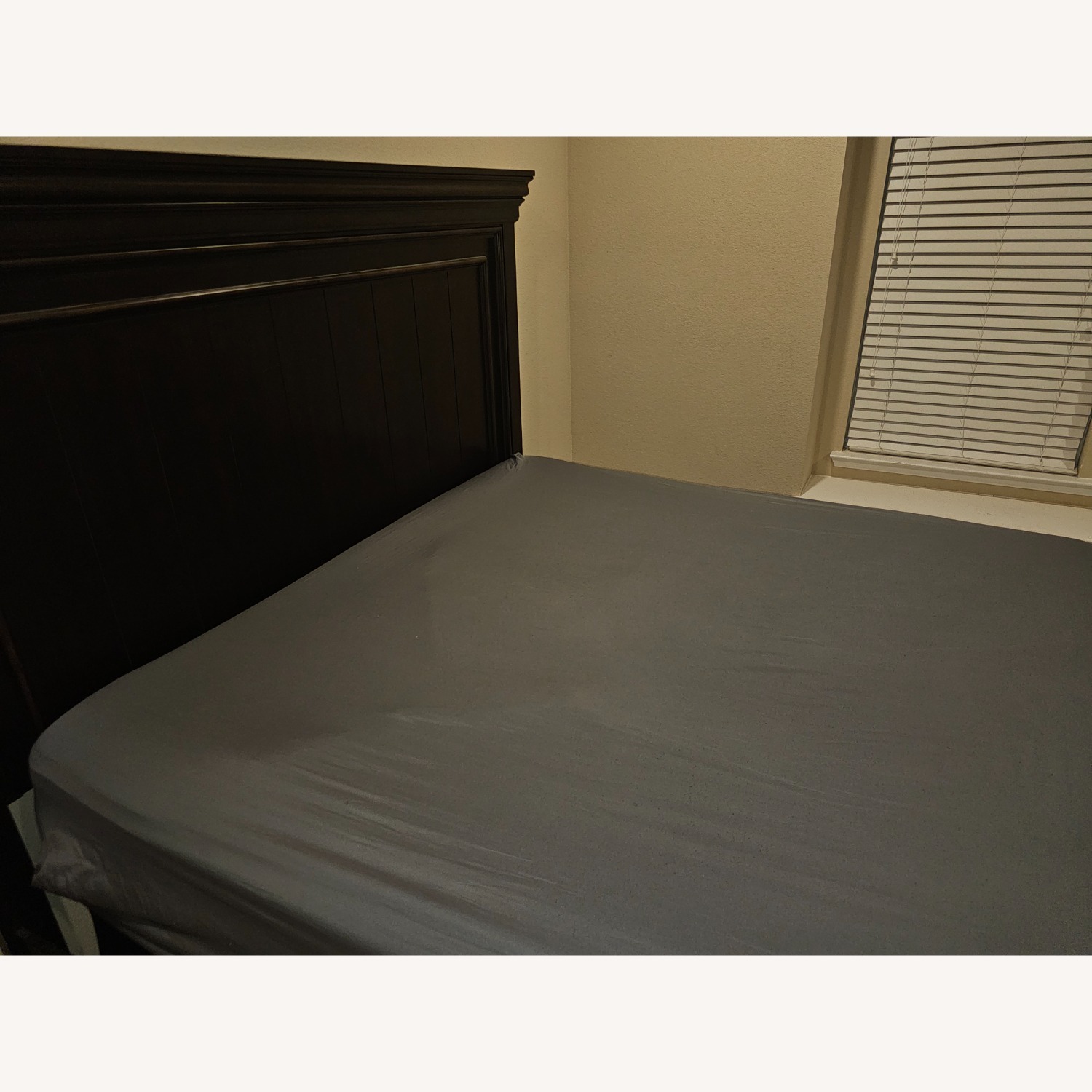 King Size Bed  - image-2