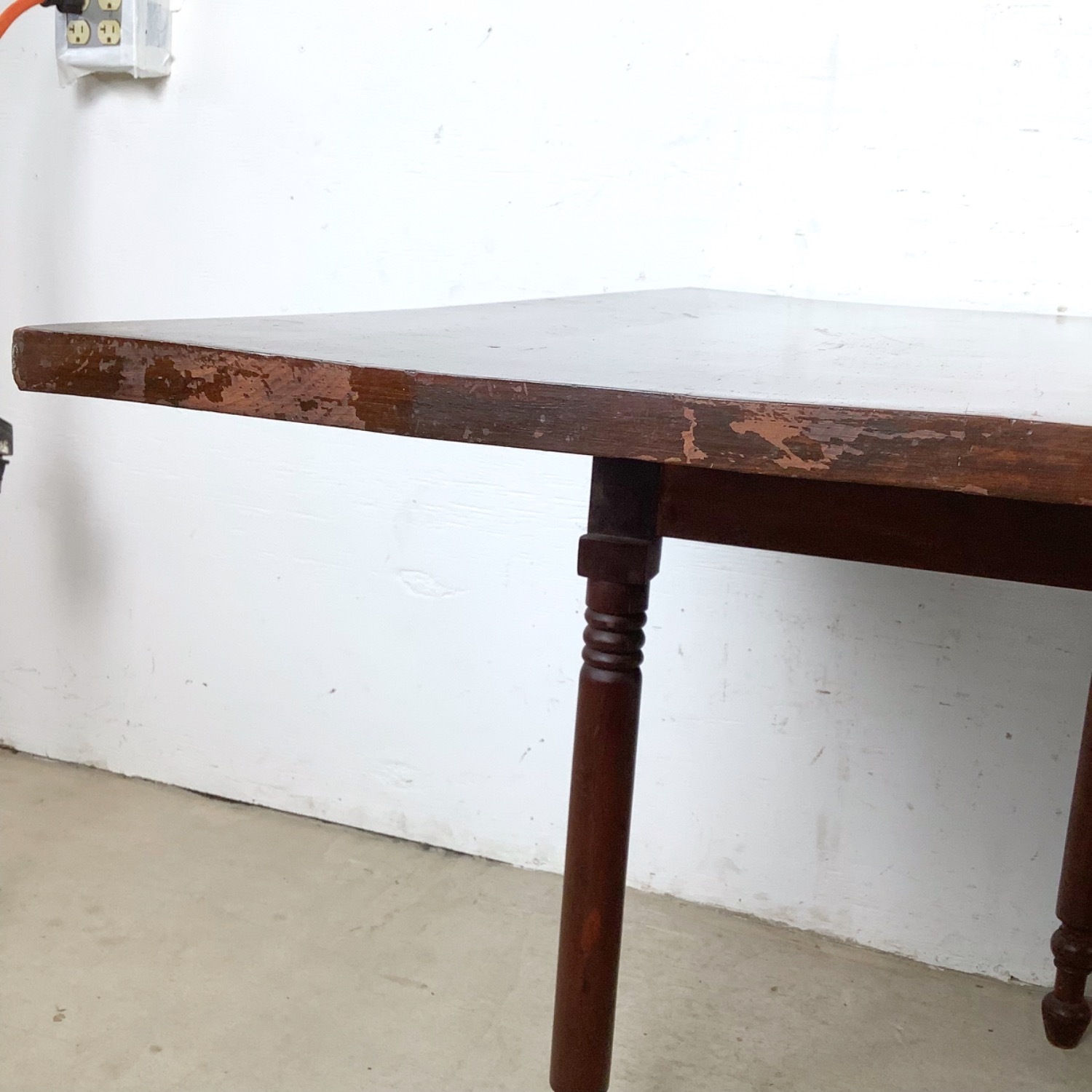 American Empire-Style Walnut Drop-Leaf Table - image-17