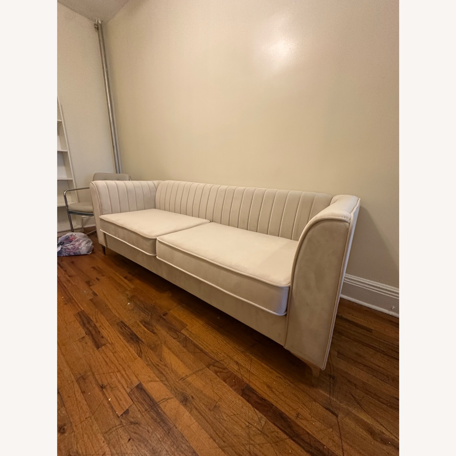 Glory Furniture White 3+ Seater Sofa - image-3