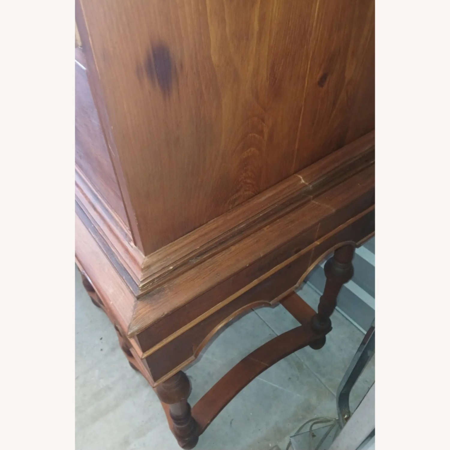 Antique William & Mary Style Dresser - image-14