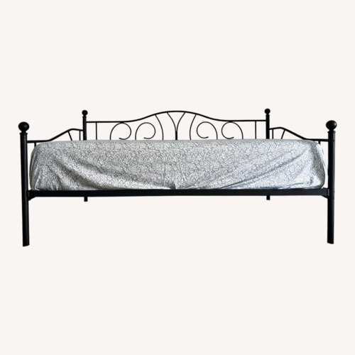 Used Black Daybed for sale on AptDeco