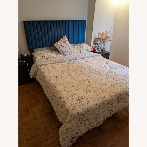Used Amazon Blue Velvet Queen Bed for sale on AptDeco