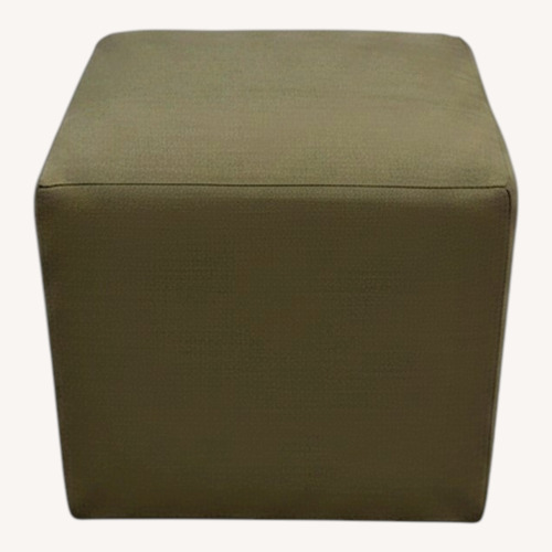Used Joss & Main Samet Square Cube Ottoman for sale on AptDeco