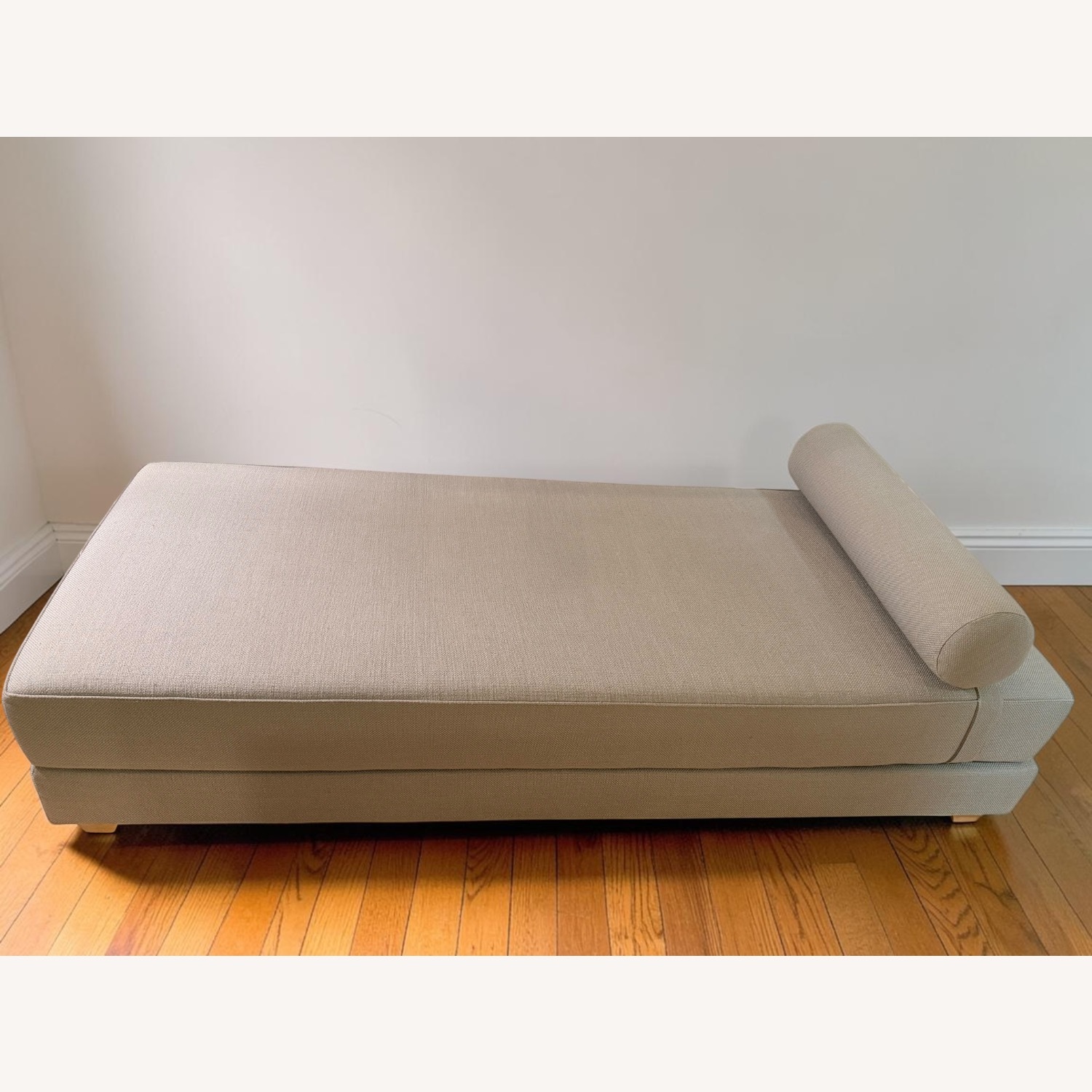 CB2 Lubi Daybed - image-2