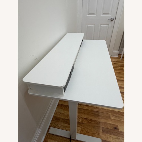Used FEZIBO Adjustable Standing Desk for sale on AptDeco