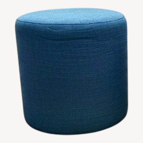 Used Skyline Furniture Round Thalia Ottoman  for sale on AptDeco