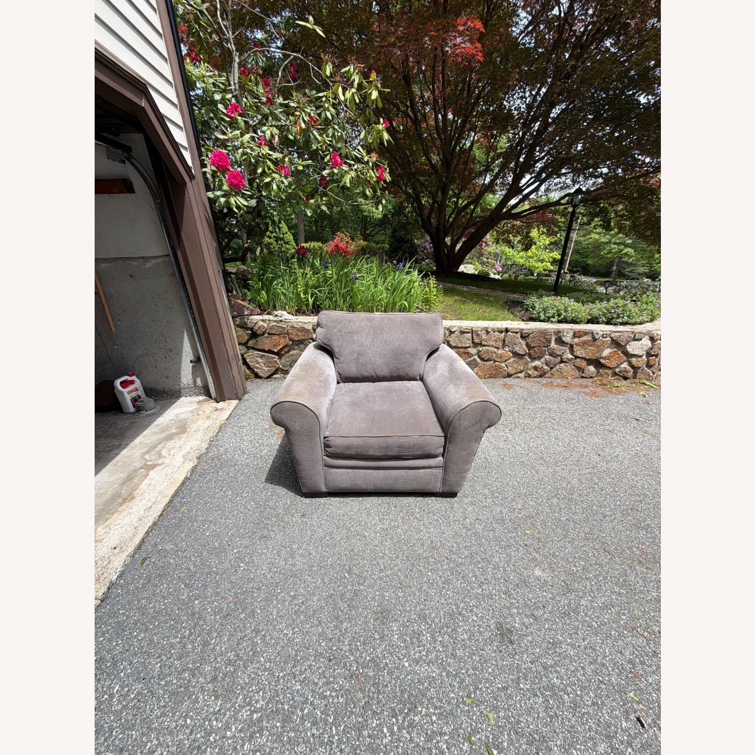 City Furniture Dark Gray Fabric Armchair - image-2