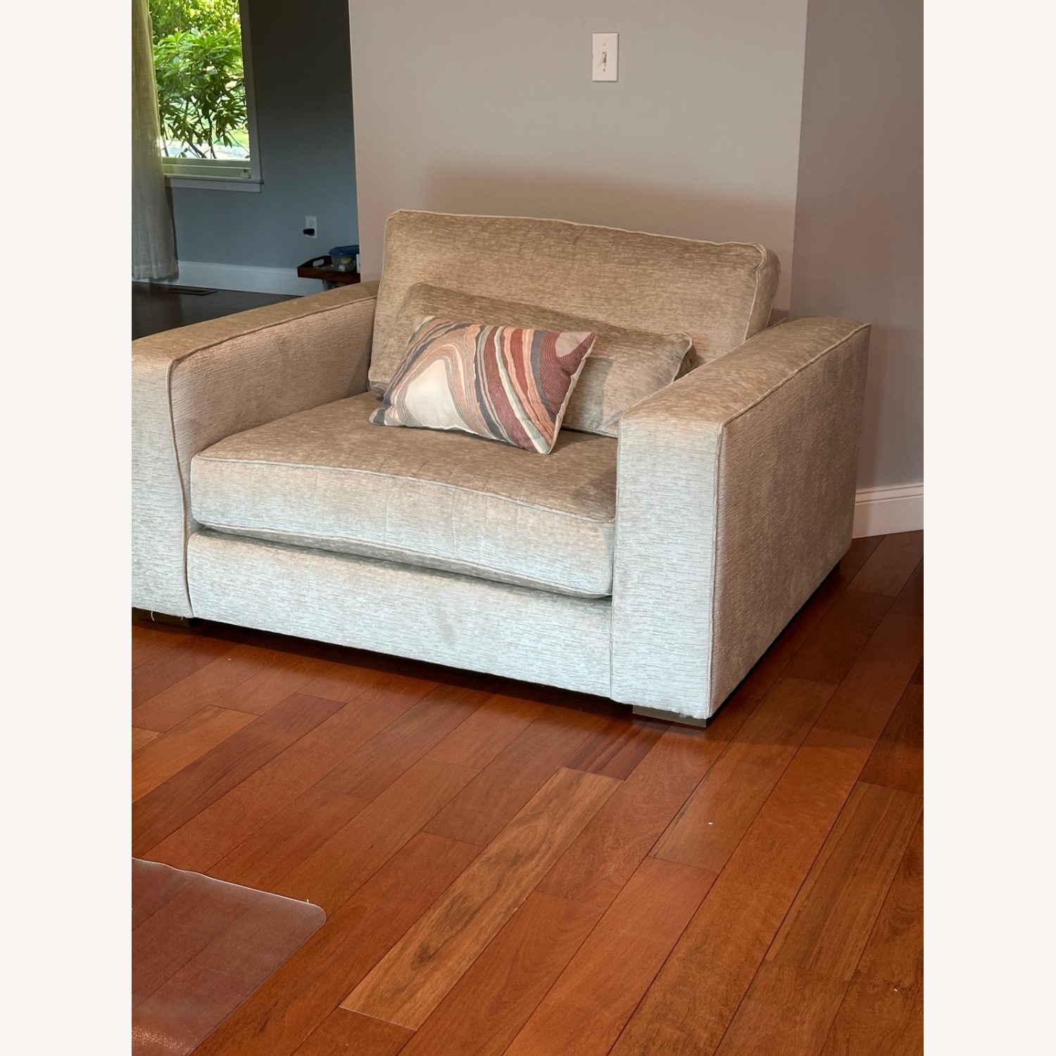 Bassett Moby Light Gray Fabric Chair and a Half - image-4