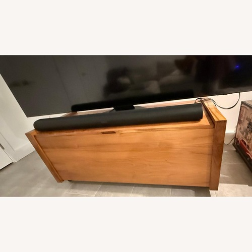 Used Contemporary Décor for sale on AptDeco