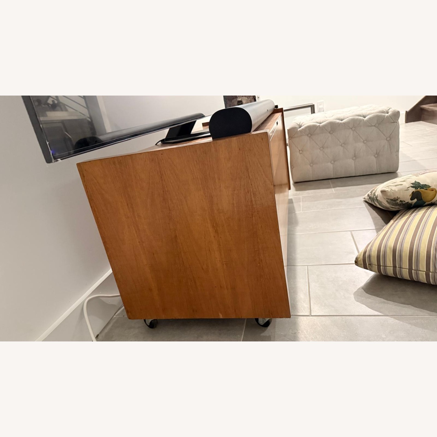 Contemporary Décor  - image-3