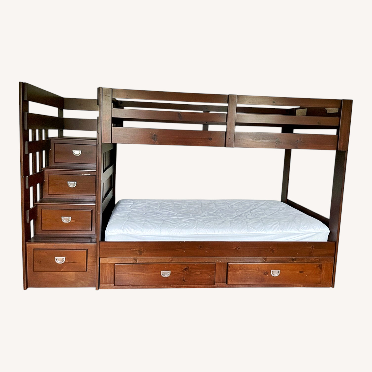 Raymour & Flanigan Bed - image-0