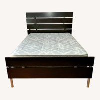 Dark Brown Wood Full Bed