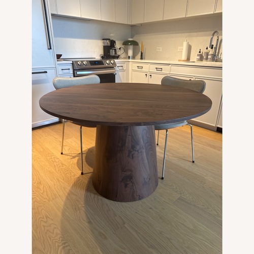 Used Wayfair 46" Round Pedestal Dining Table for sale on AptDeco