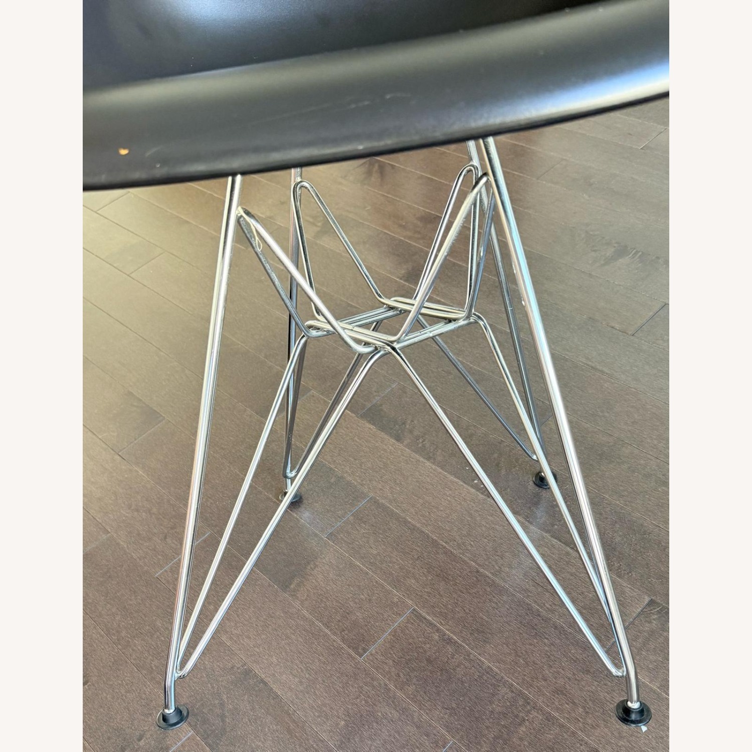 Chair - image-2