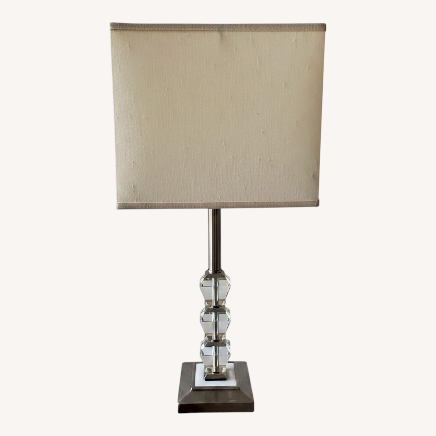 Contemporary Décor - image-0