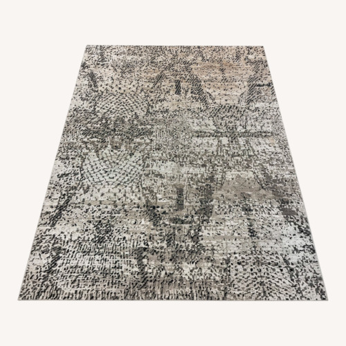 Used Light Gray Wool Area Rug 9' x 12' for sale on AptDeco