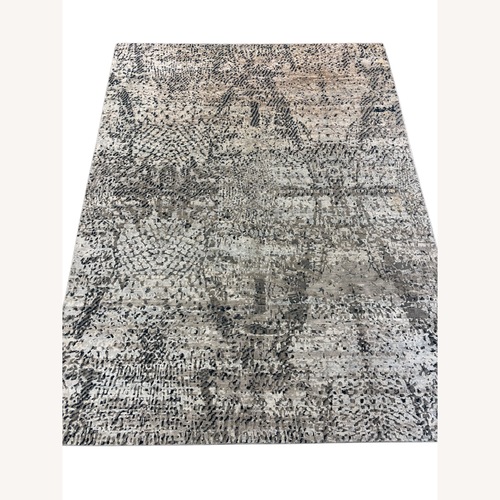 Used Light Gray Wool Area Rug 9' x 12' for sale on AptDeco