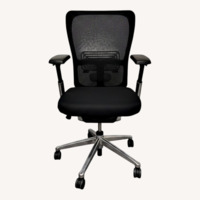 Haworth 1562 Vista Club Chair