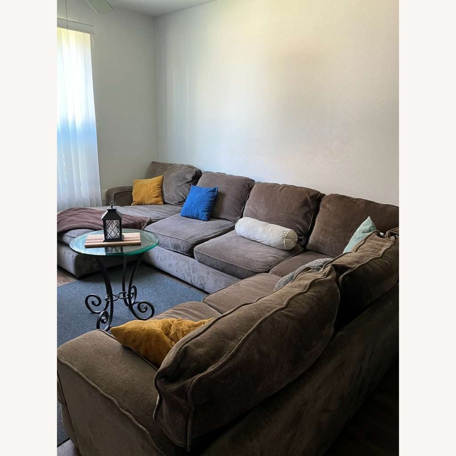 Spacious & Comfortable -Shaped Sectional Sofa - image-2