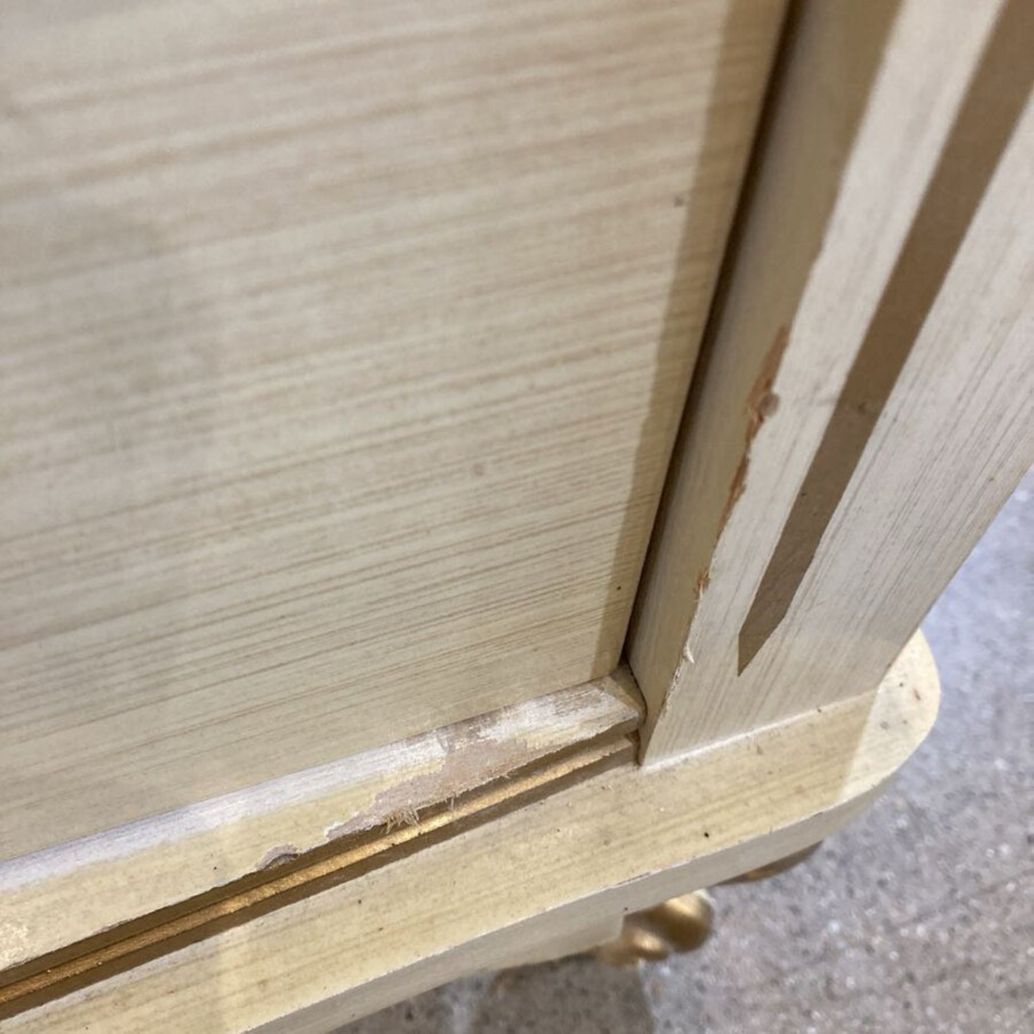 Italianate 70s Vintage 5-Drawer Dresser - image-11