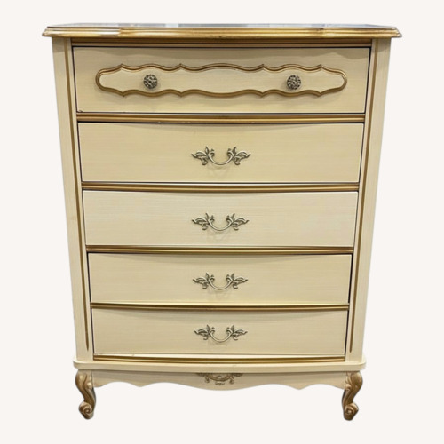 Used Italianate 70s Vintage 5-Drawer Dresser for sale on AptDeco