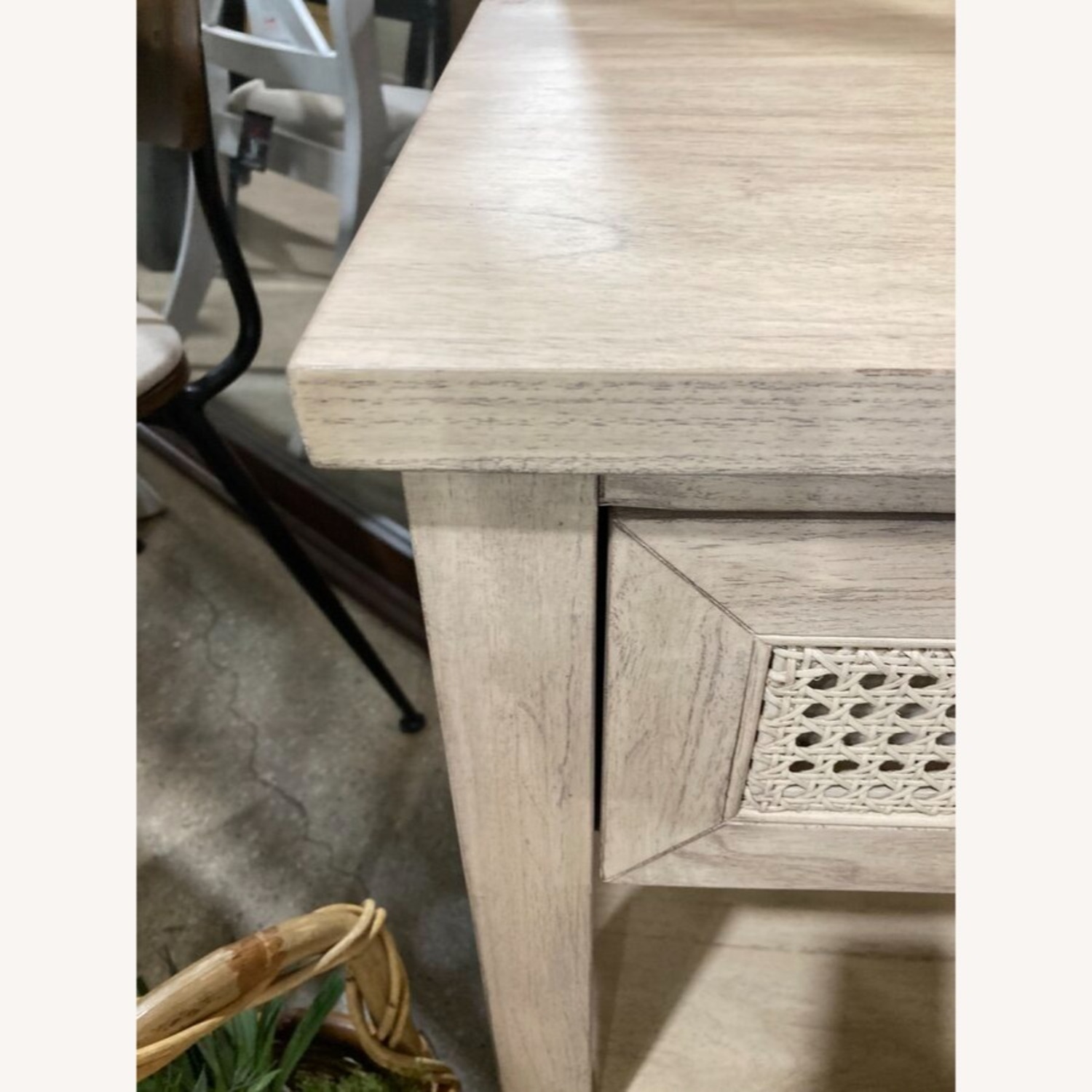 Flagstaff 1-Drawer Nightstand - image-5