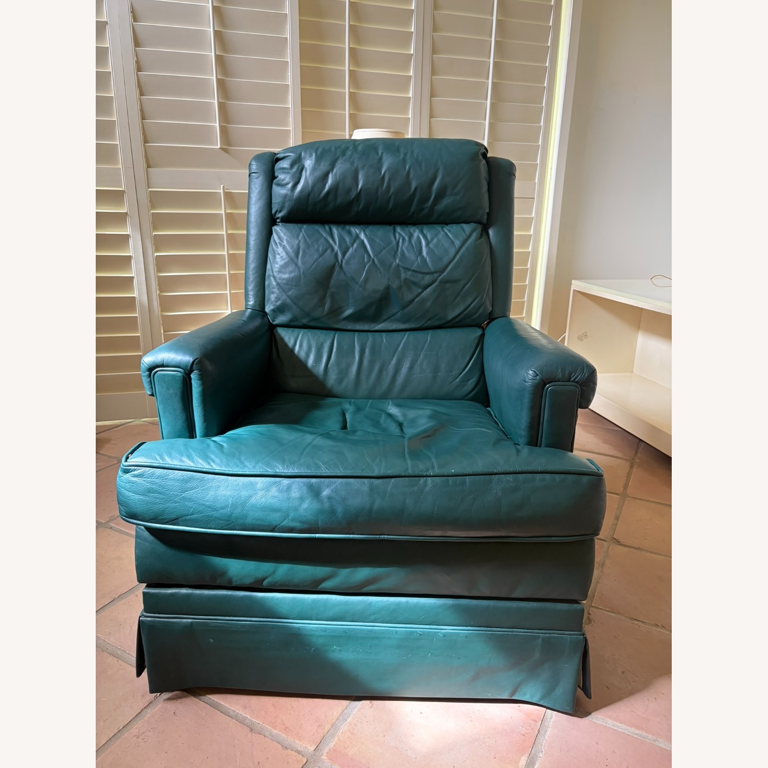 Baker Furniture Green Leather Recliner - image-6