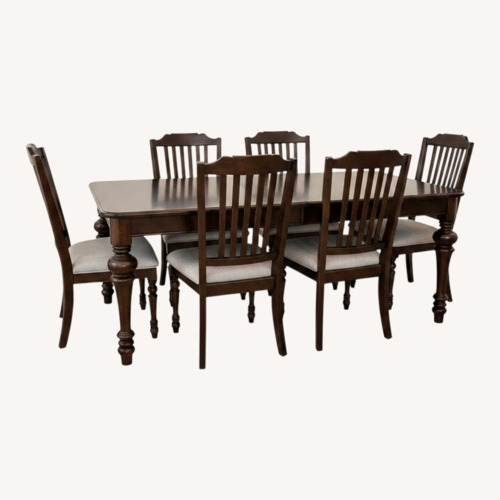Used Chestnut Hill Dining Room Set for sale on AptDeco
