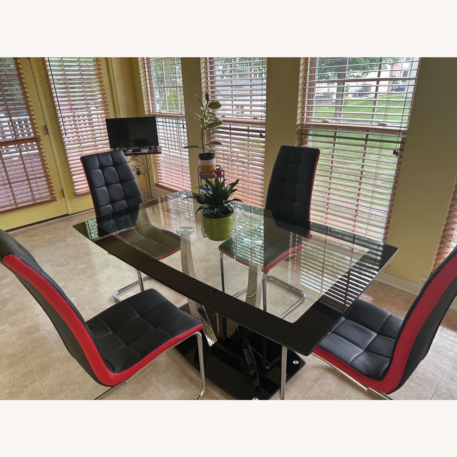 Global Furniture USA Red Glass Dining Sets - image-3