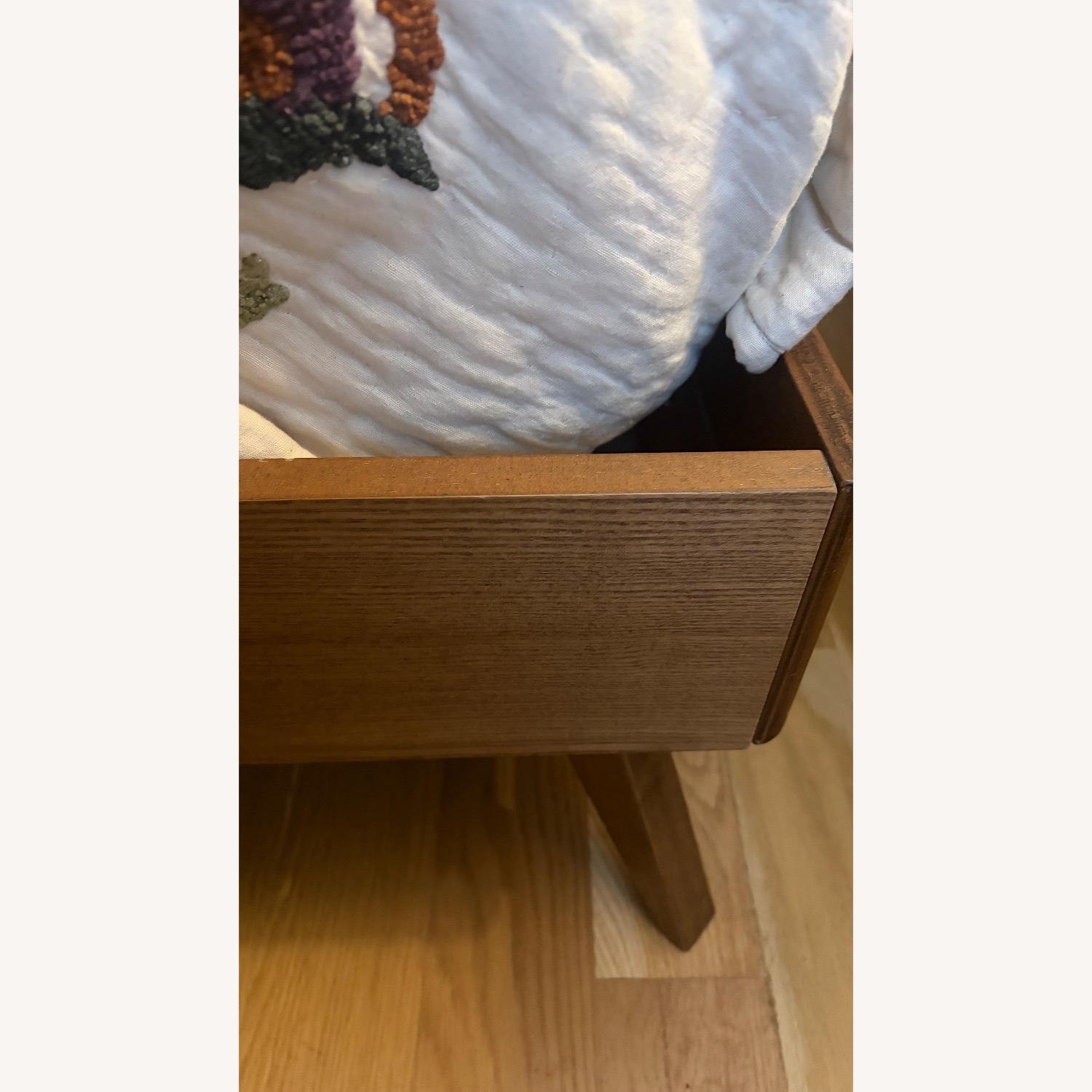 Wayfair Queen-size Bedframe - image-2