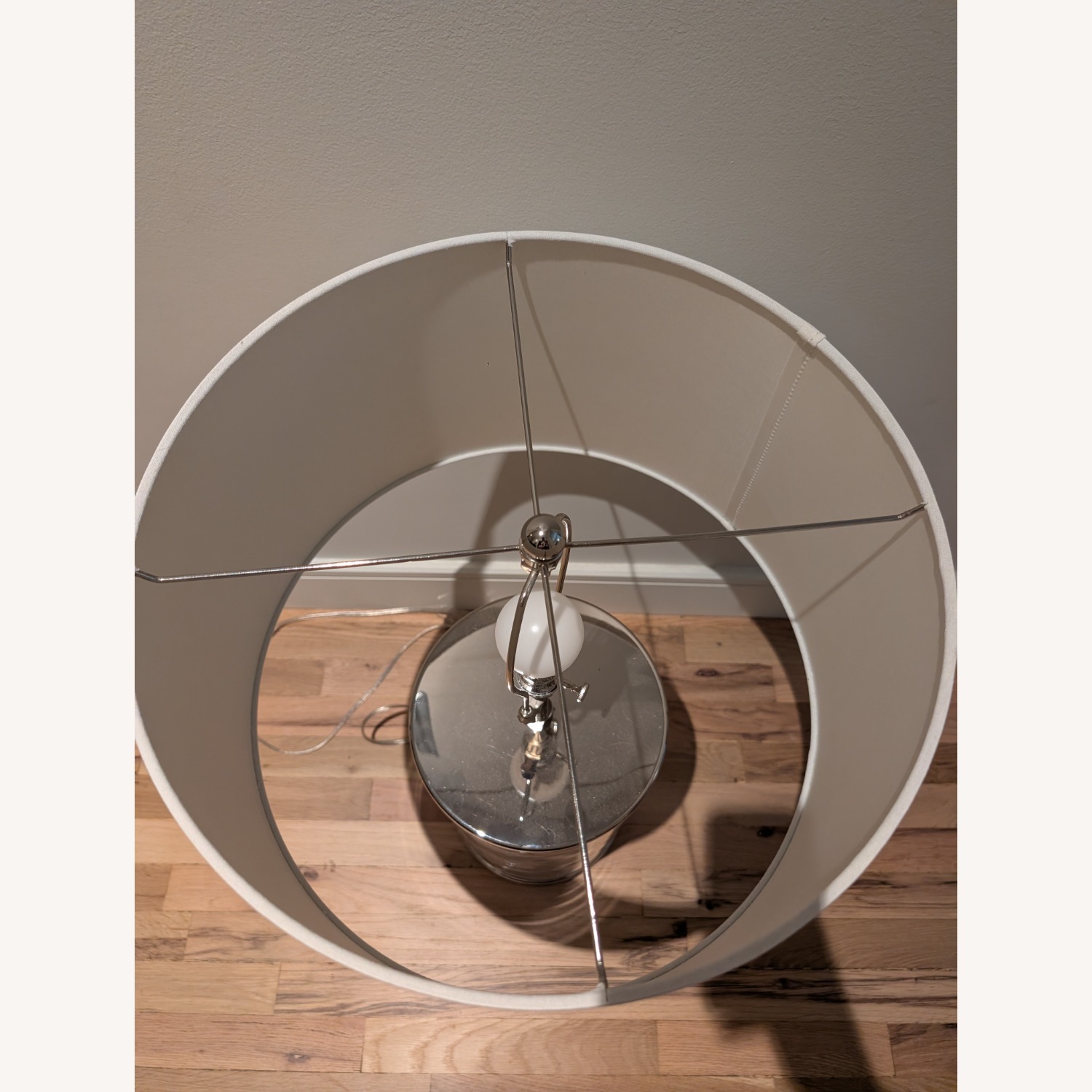 Gardner-White Furniture Magelian Glass Table Lamps - image-2