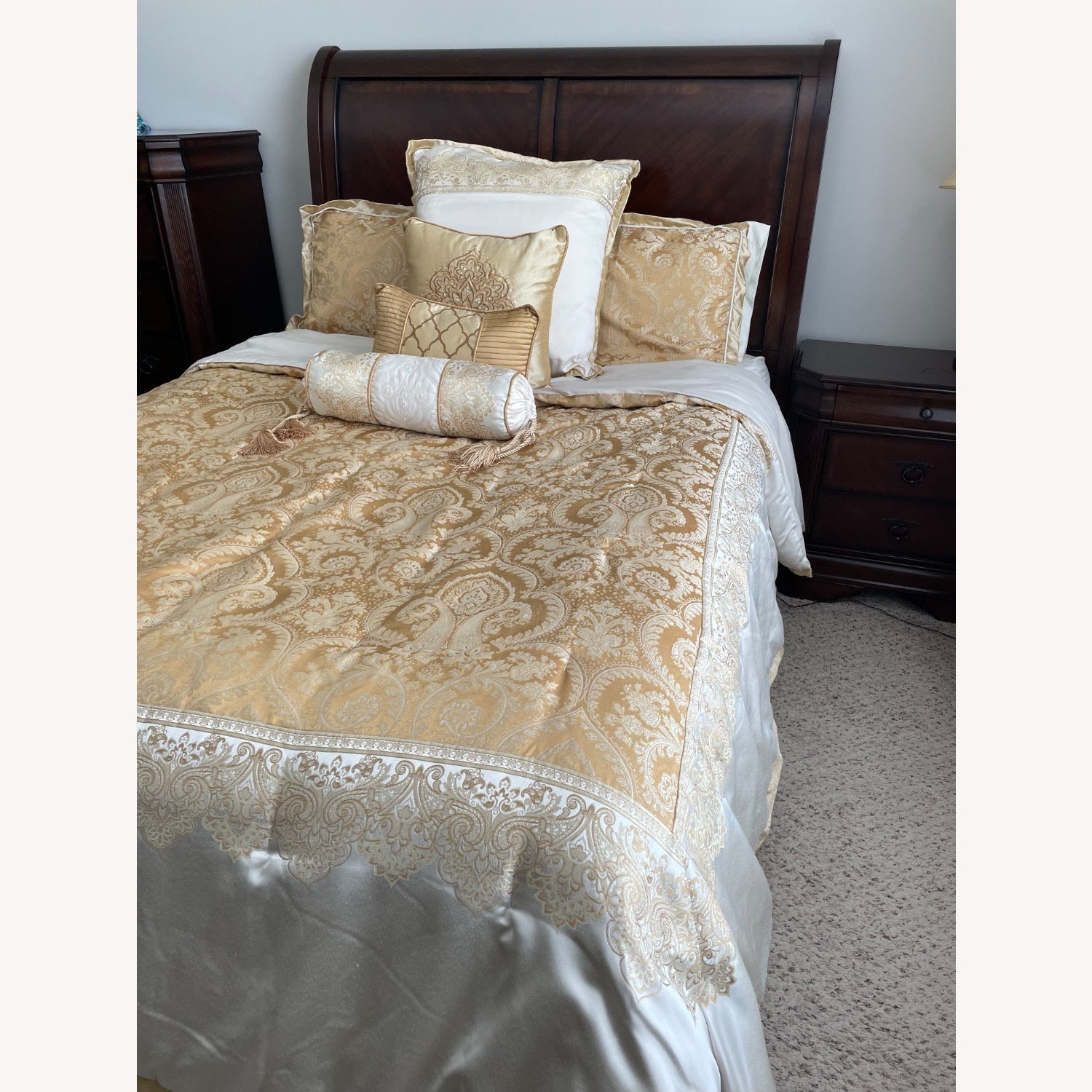 Ashley Furniture Hamlyn Queen Bed Frame - image-1