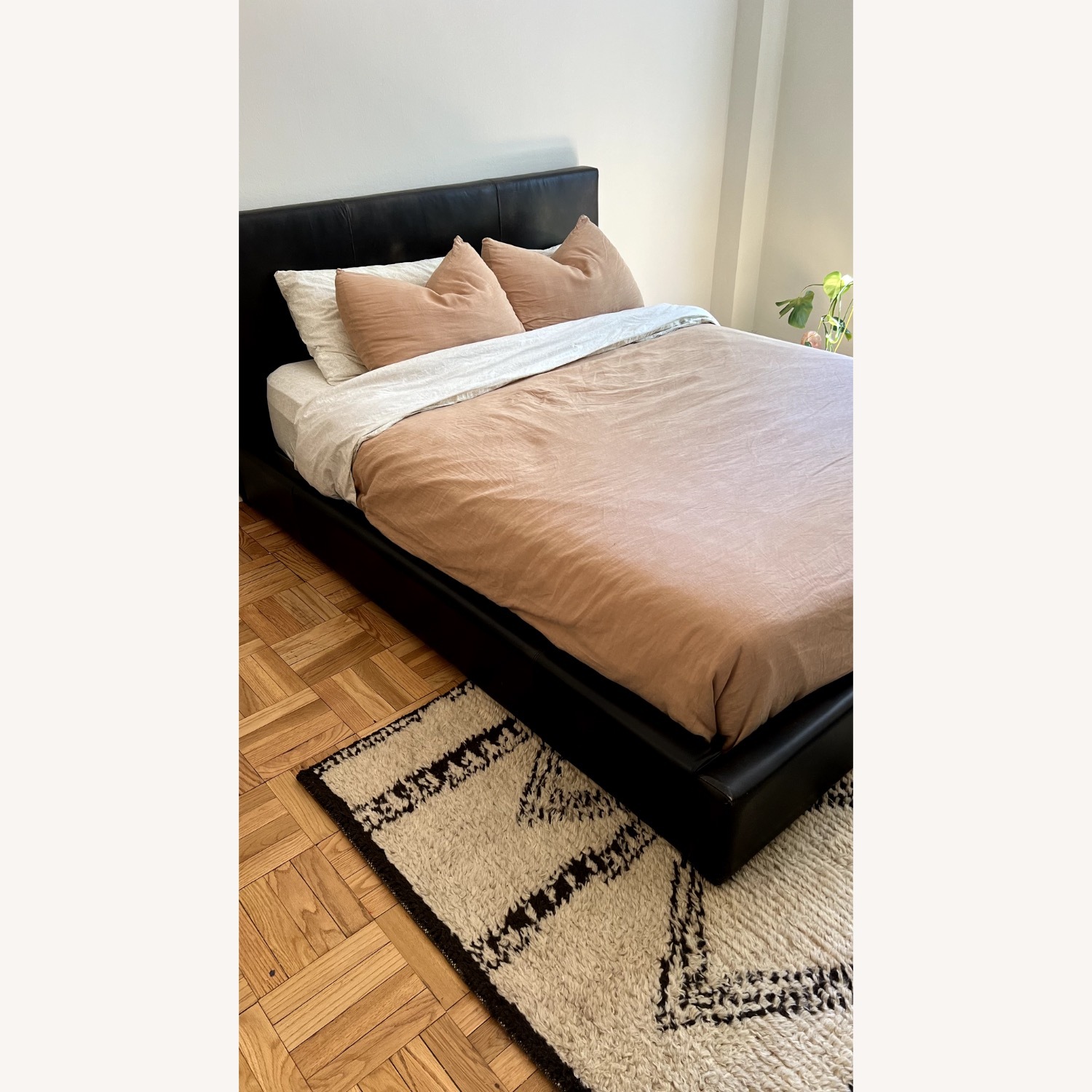 Restoration Hardware Modena Leather Panel Bed - image-7