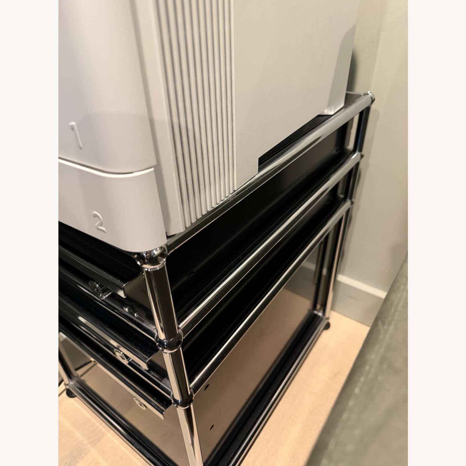 USM Haller Pedestal - Black  - image-8
