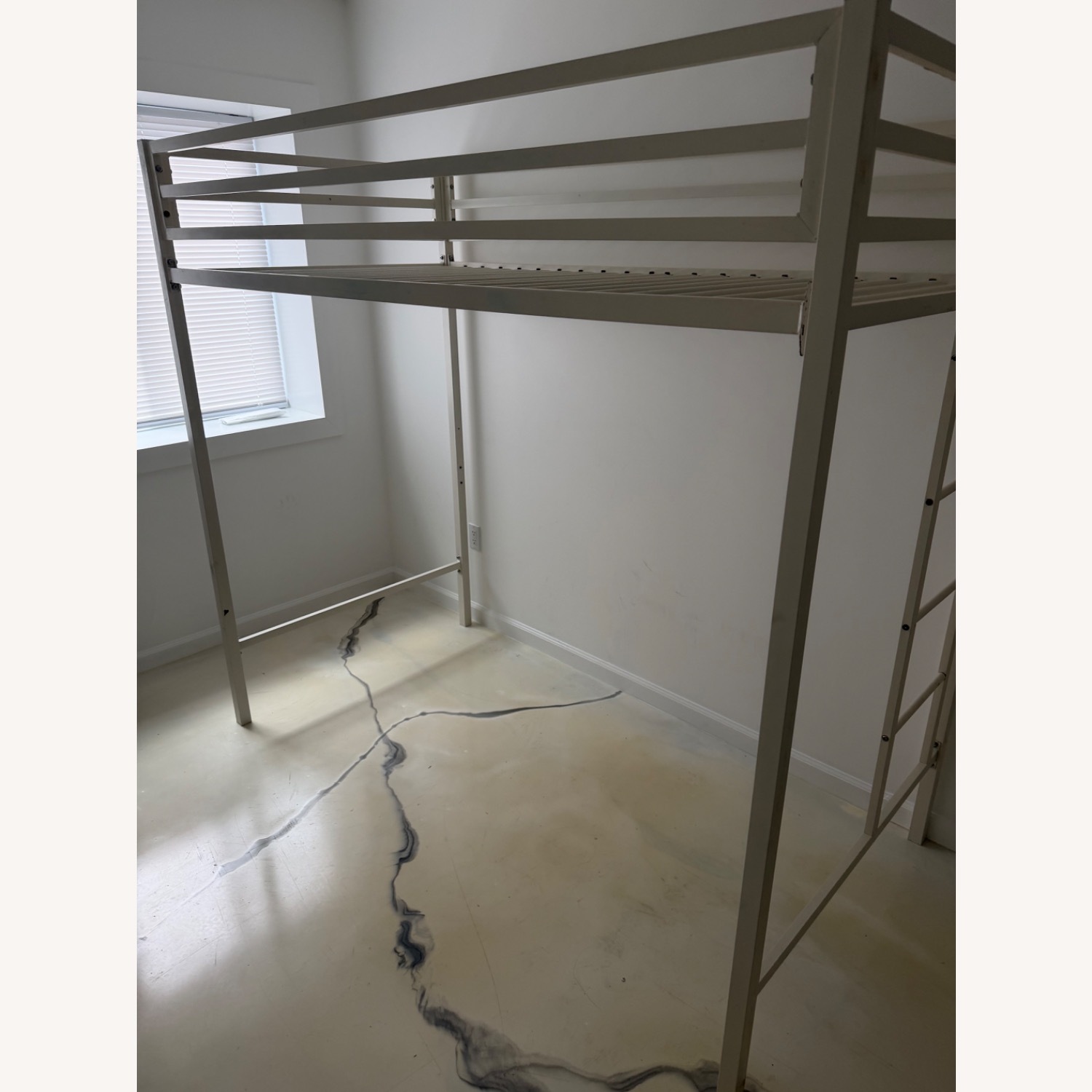 Chicago Loft Bed White Metal Bunk Bed - image-2