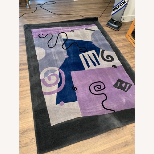 Used Abstract Zealand Wool Area Rug for sale on AptDeco