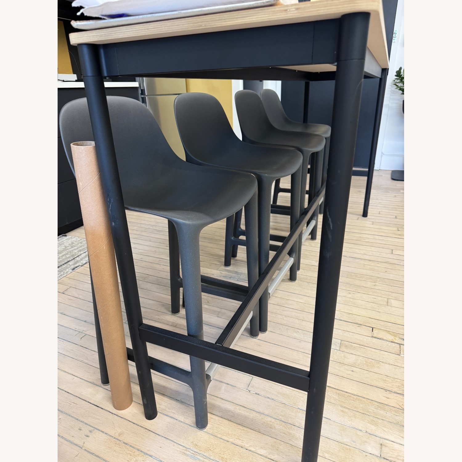 Muuto Base High Counter Height Table - image-3