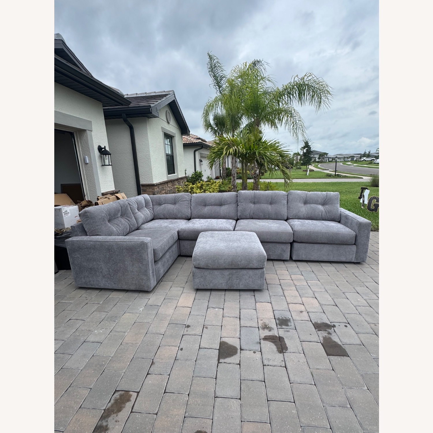 Rooms To Go Gray Sectional - image-2