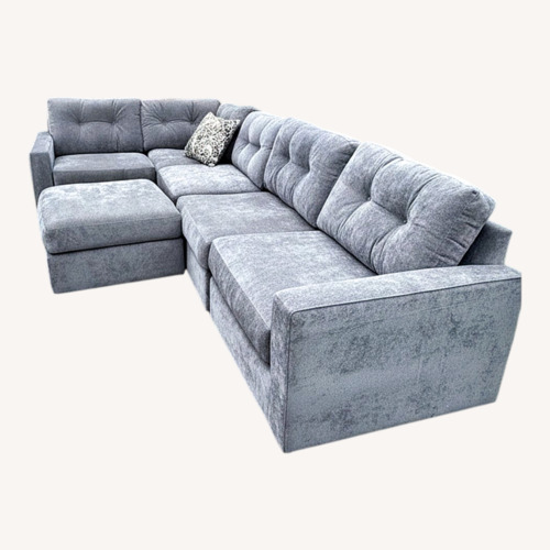 Used Rooms To Go Gray Sectional for sale on AptDeco