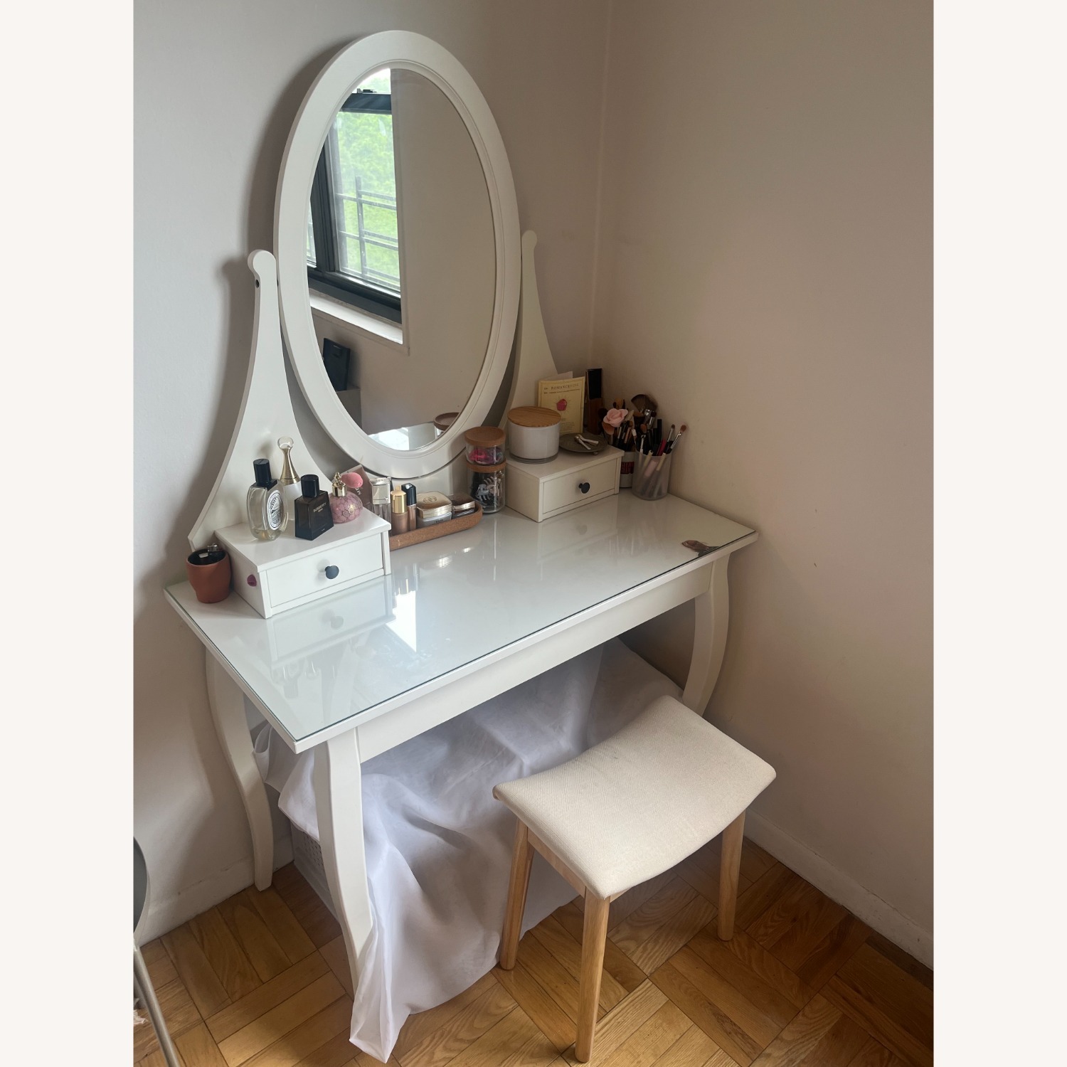 IKEA Hemnes White Vanity with Mirror and Hidden Drawer - image-5