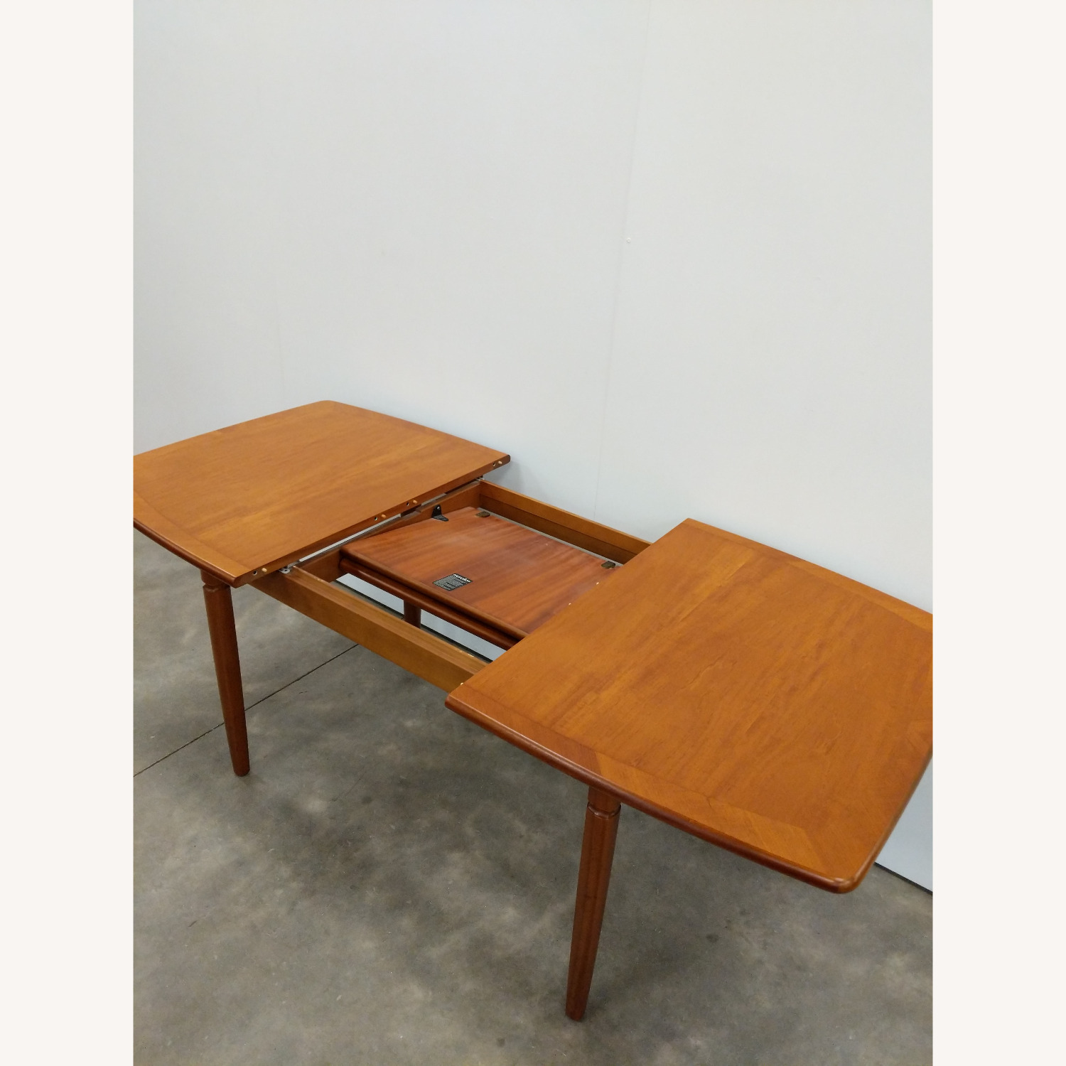 Vintage Mid Century Modern Meredew Dining Table - image-8